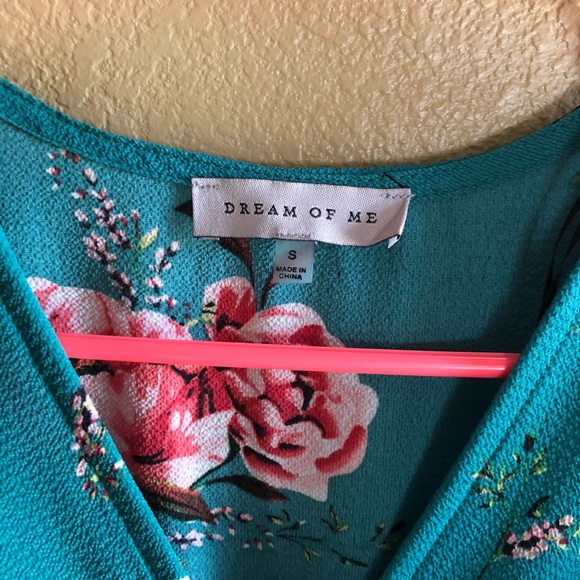 Women’s Dress - Picture 4 of 7